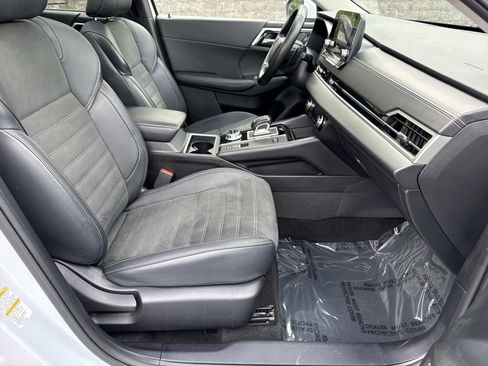 Used 2024 Mitsubishi Outlander Ralliart AWD/4WD image 25