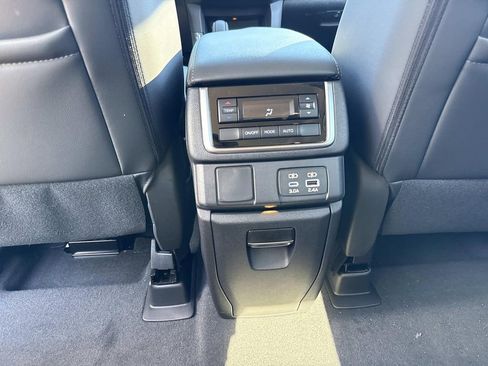 New 2026 Subaru Ascent Premium AWD/4WD image 18