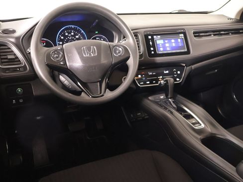 Used 2016 Honda HR-V EX image 2