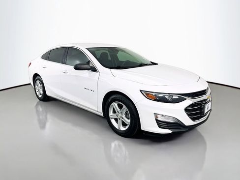Used 2023 Chevrolet Malibu LS FWD image 3