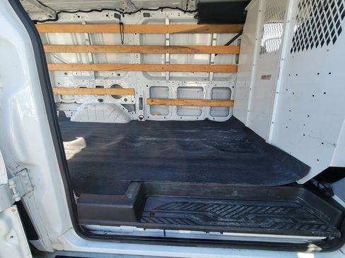 Used 2015 Ford Transit 250 130 Low Roof w/ Exterior Upgrade Package RWD image 37