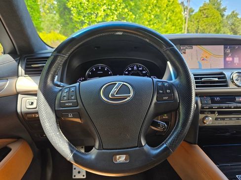 Used 2015 Lexus LS 460 AWD w/ F Sport Package image 22