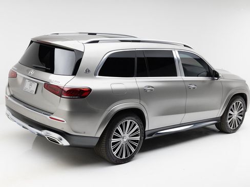 Used 2022 Mercedes-Benz Maybach GLS 600 4MATIC image 3