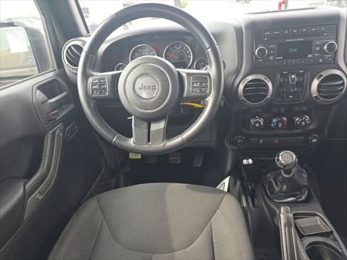 Used 2016 Jeep Wrangler Unlimited Sport AWD/4WD image 14