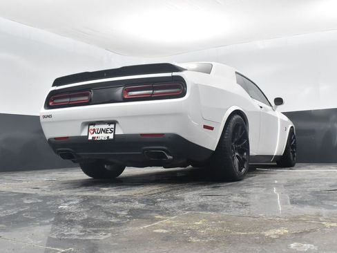 Used 2018 Dodge Challenger R/T Scat Pack w/ Dynamics Package image 41
