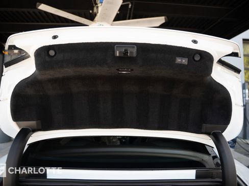 Used 2020 Bentley Continental GT V8 image 34