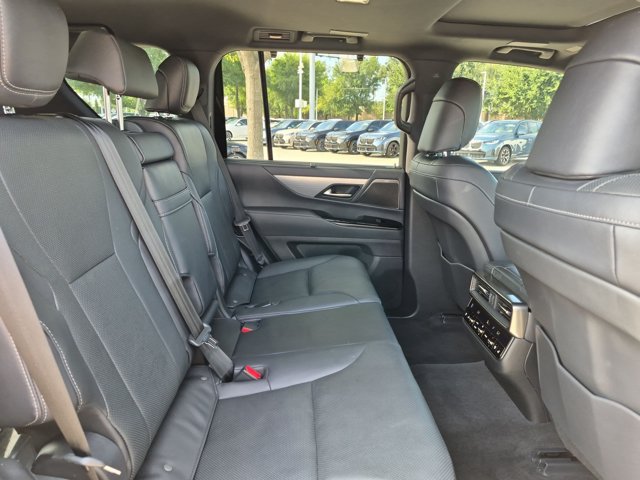 Used 2023 Lexus LX 600 F Sport w/ Accessory Package (Z1) AWD/4WD image 21