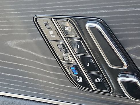 Certified 2024 Cadillac Lyriq Luxury w/ LPO, Floor Liner Package AWD/4WD image 26
