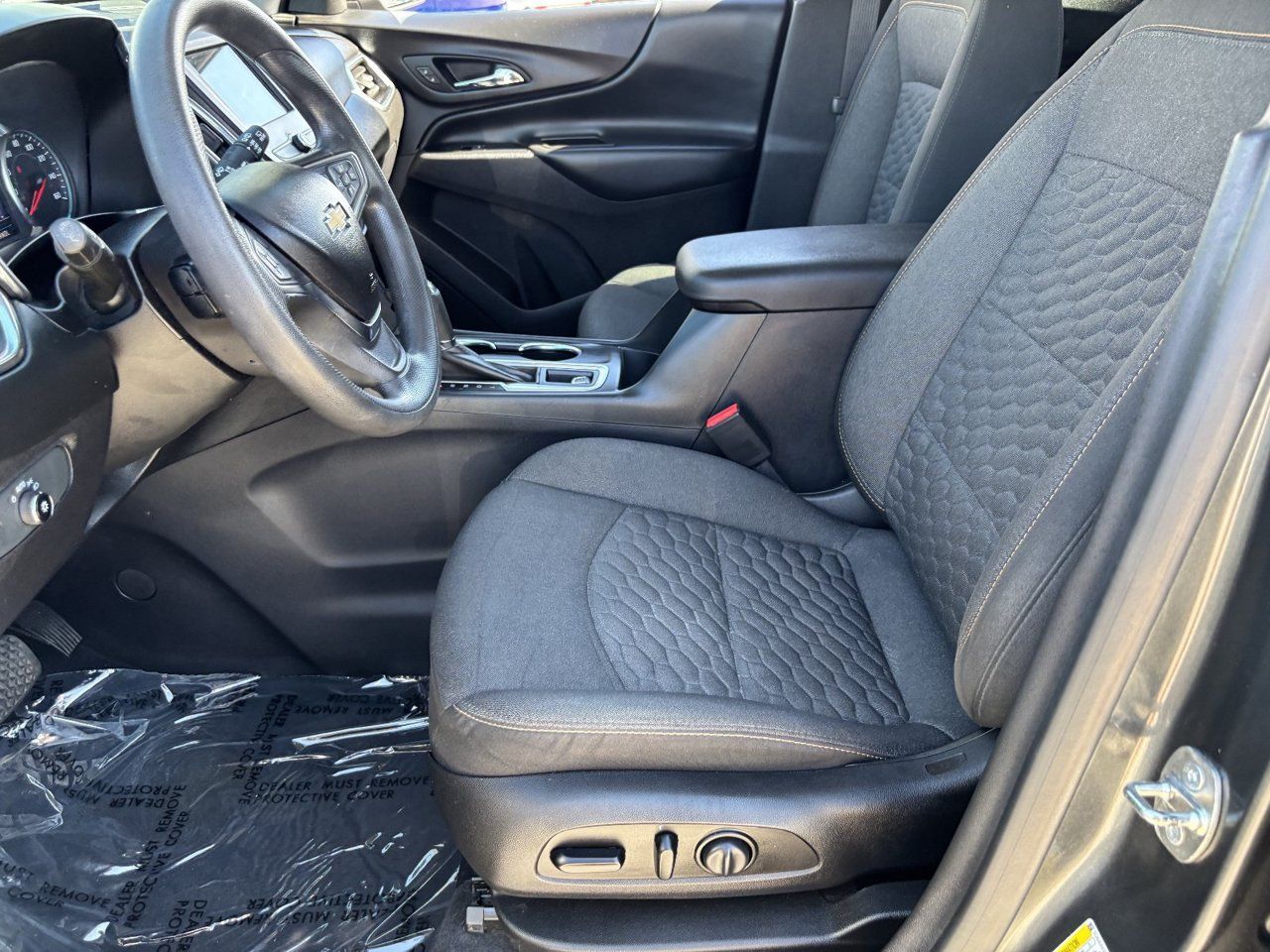 Used 2019 Chevrolet Equinox LT FWD image 17