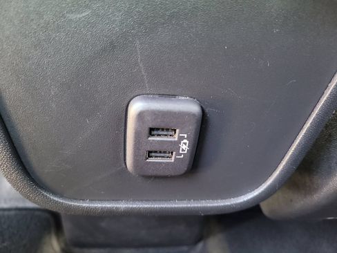 Used 2023 GMC Terrain SLE FWD image 14