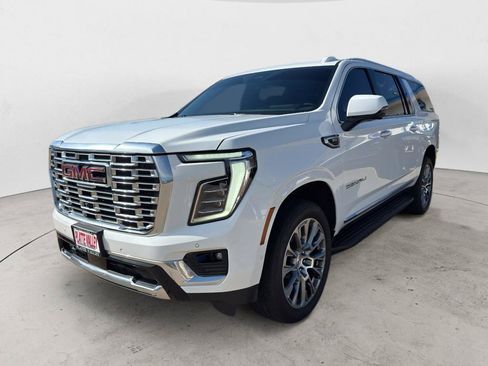 Used 2025 GMC Yukon XL Denali AWD/4WD image 1