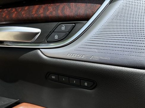 Used 2025 Cadillac XT5 Premium Luxury w/ Technology Package FWD image 29