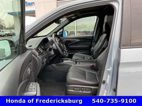 Used 2023 Honda Passport TrailSport image 29