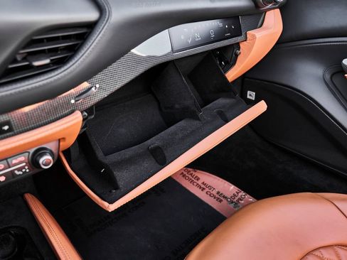 Used 2022 Ferrari F8 Tributo RWD image 78