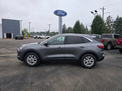 Certified 2024 Ford Escape Active w/ Tech Pack #1 AWD/4WD image 2