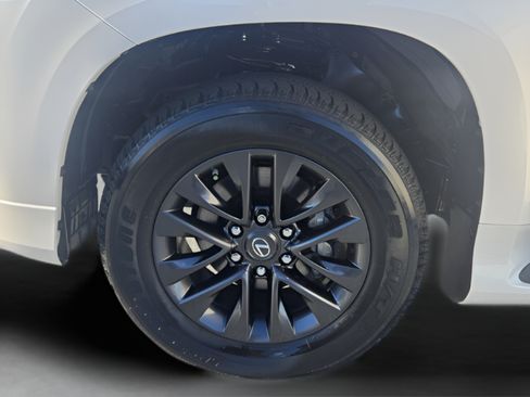 Certified 2023 Lexus GX 460 Premium AWD/4WD image 34