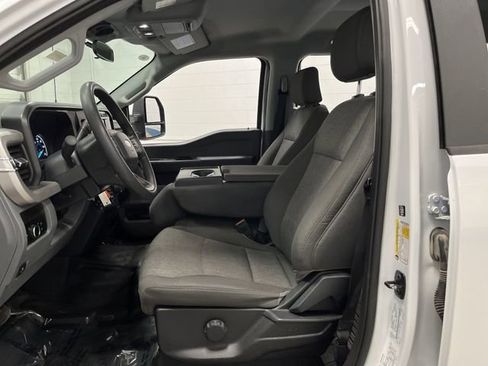 Used 2024 Ford F250 XL w/ XL Off-Road Package image 4