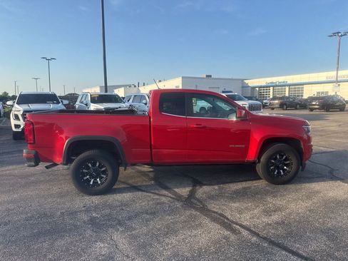 Used 2020 Chevrolet Colorado W/T w/ WT Convenience Package RWD image 3