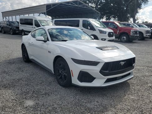 New 2026 Ford Mustang GT image 2