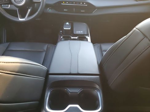 Used 2025 Buick Enclave Avenir w/ Super Cruise Package image 22