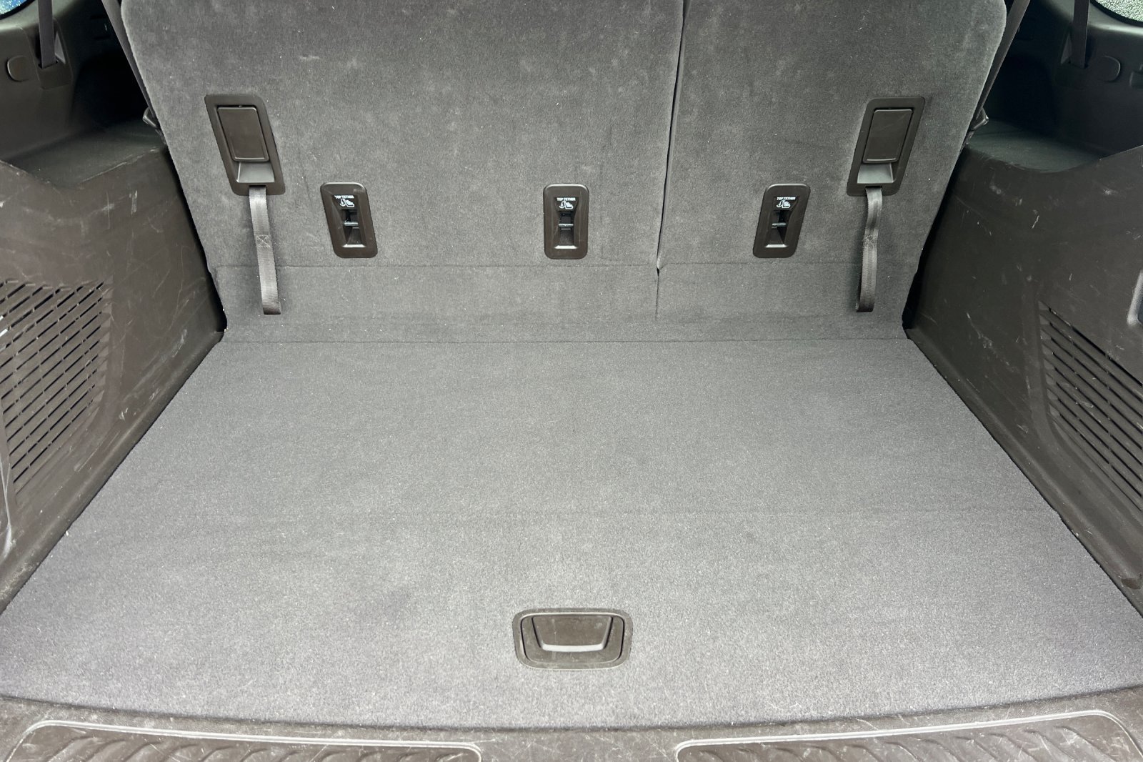 Used 2025 Chevrolet Suburban LT AWD/4WD image 23