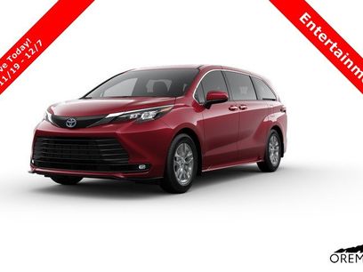 New 2026 Toyota Sienna XLE