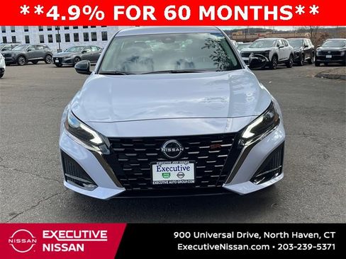 New 2025 Nissan Altima 2.5 SR image 6