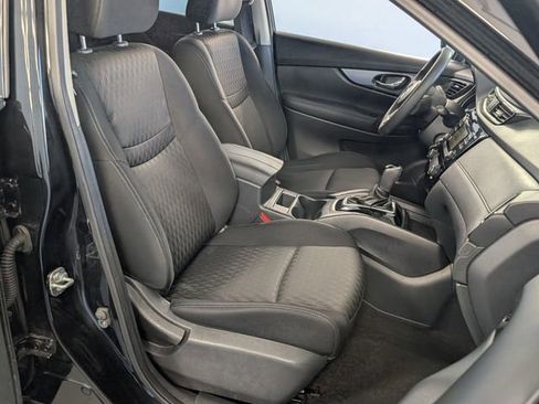 Used 2017 Nissan Rogue S image 13