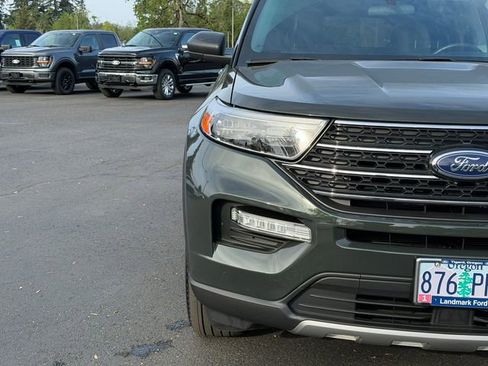Certified 2023 Ford Explorer XLT w/ Equipment Group 202A AWD/4WD image 9