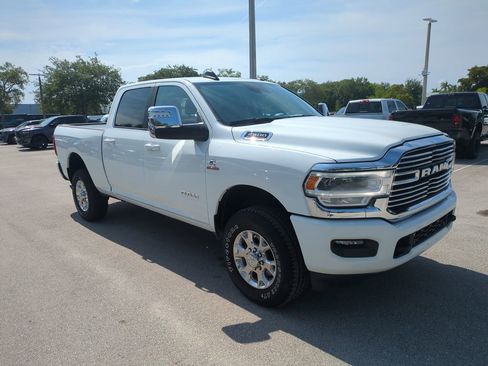 Used 2024 RAM 2500 Laramie w/ Safety Group AWD/4WD image 2