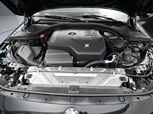 Used 2025 BMW 230i xDrive Coupe w/ Premium Package image 17