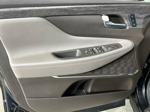 Used 2020 Hyundai Santa Fe Limited image 11