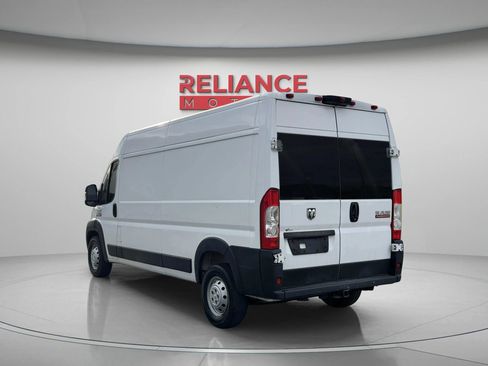 Used 2021 RAM ProMaster 2500 w/ Interior LED Lighting Group FWD image 4
