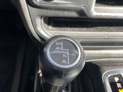Certified 2024 Jeep Wrangler Sport AWD/4WD image 30