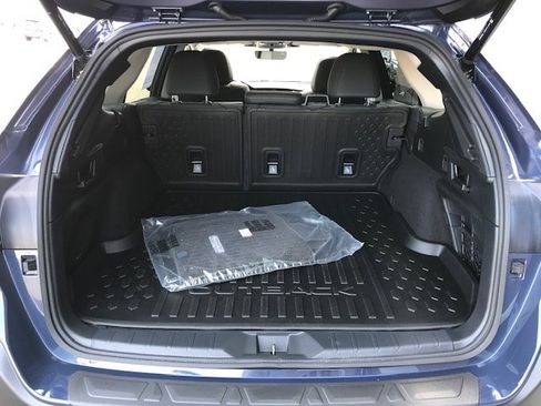 Certified 2025 Subaru Outback Onyx Edition w/ Popular Package #2 image 10