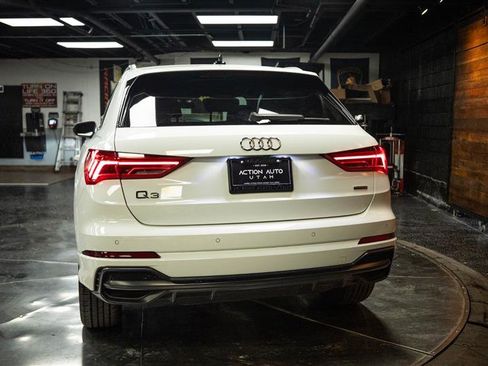 Used 2022 Audi Q3 2.0T Premium Plus w/ Premium Plus Package AWD/4WD image 6