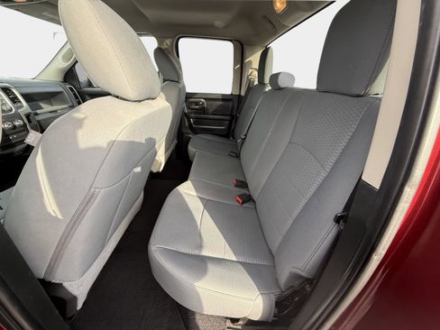 Used 2018 RAM 1500 Express w/ Express Value Package AWD/4WD image 11