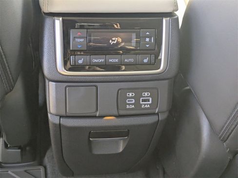 New 2026 Subaru Ascent Limited image 17