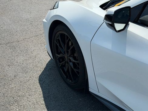 Used 2023 Chevrolet Corvette Stingray Preferred Conv w/ Z51 Performance Package RWD image 8