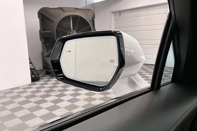 Used 2024 Cadillac XT4 Sport AWD/4WD image 39
