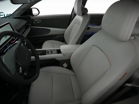 Used 2023 Hyundai Ioniq 6 SEL image 7