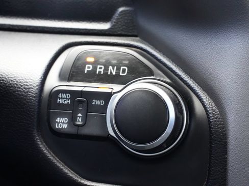 Used 2024 RAM 2500 Big Horn AWD/4WD image 12