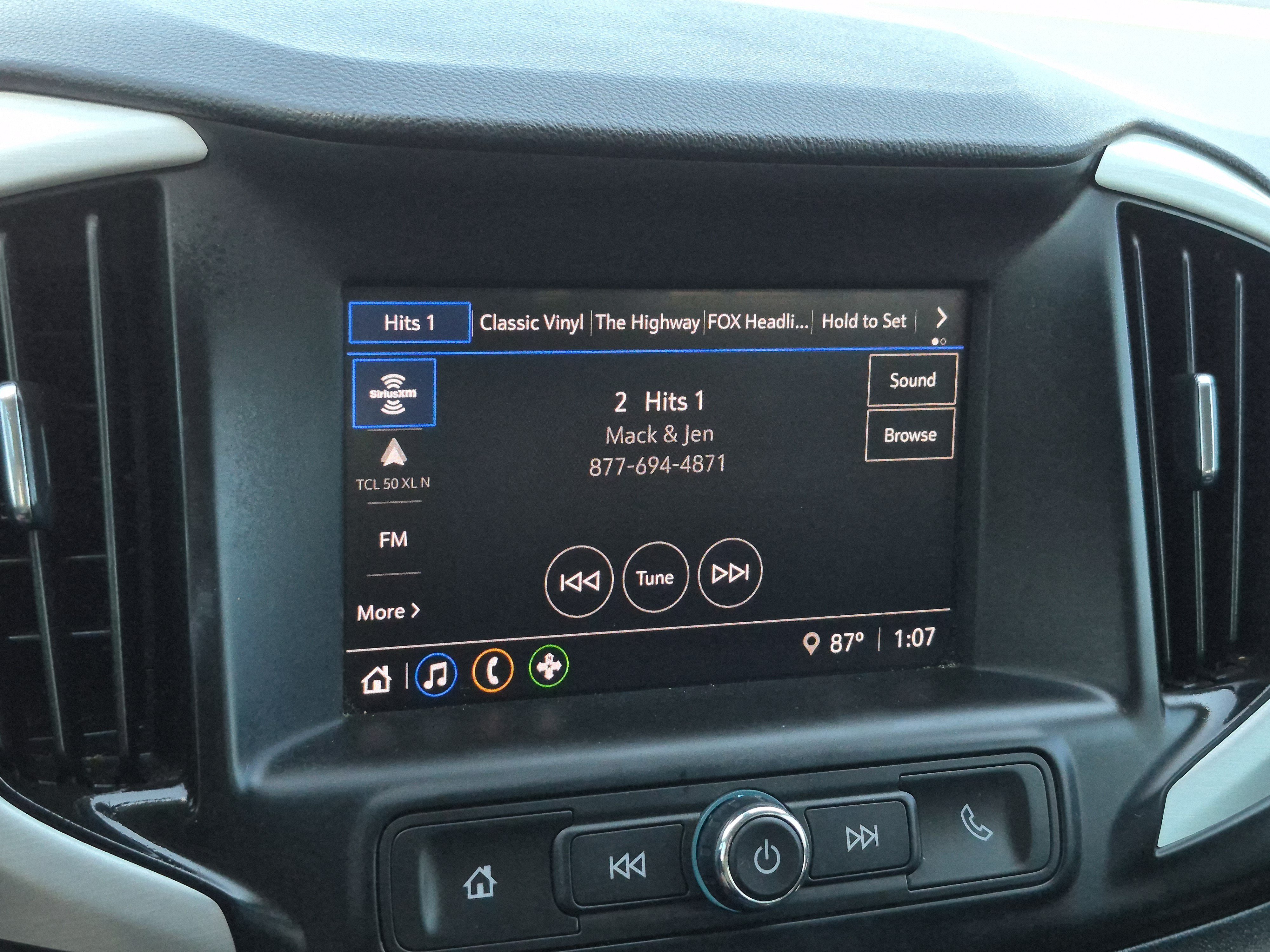 Used 2024 GMC Terrain SLE w/ Driver Convenience Package AWD/4WD image 26