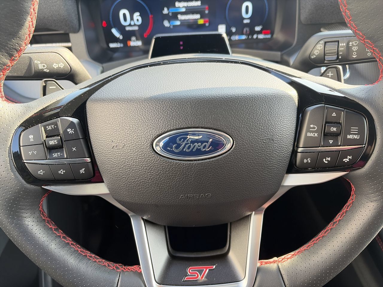 Used 2025 Ford Explorer ST AWD/4WD image 21