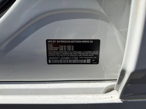 Used 2021 BMW 330e w/ Driving Assistance Package RWD image 20