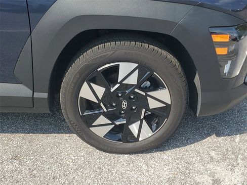 Used 2025 Hyundai Kona SEL image 5