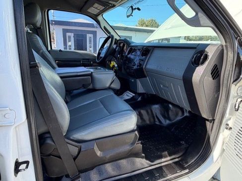 Used 2016 Ford F550 2WD Crew Cab Super Duty w/ Power Equipment Group image 17