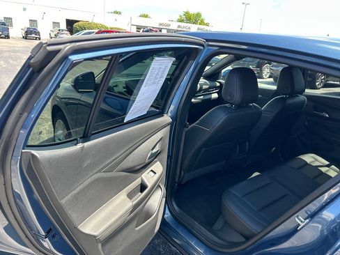 Certified 2025 Buick Envista Avenir FWD image 33
