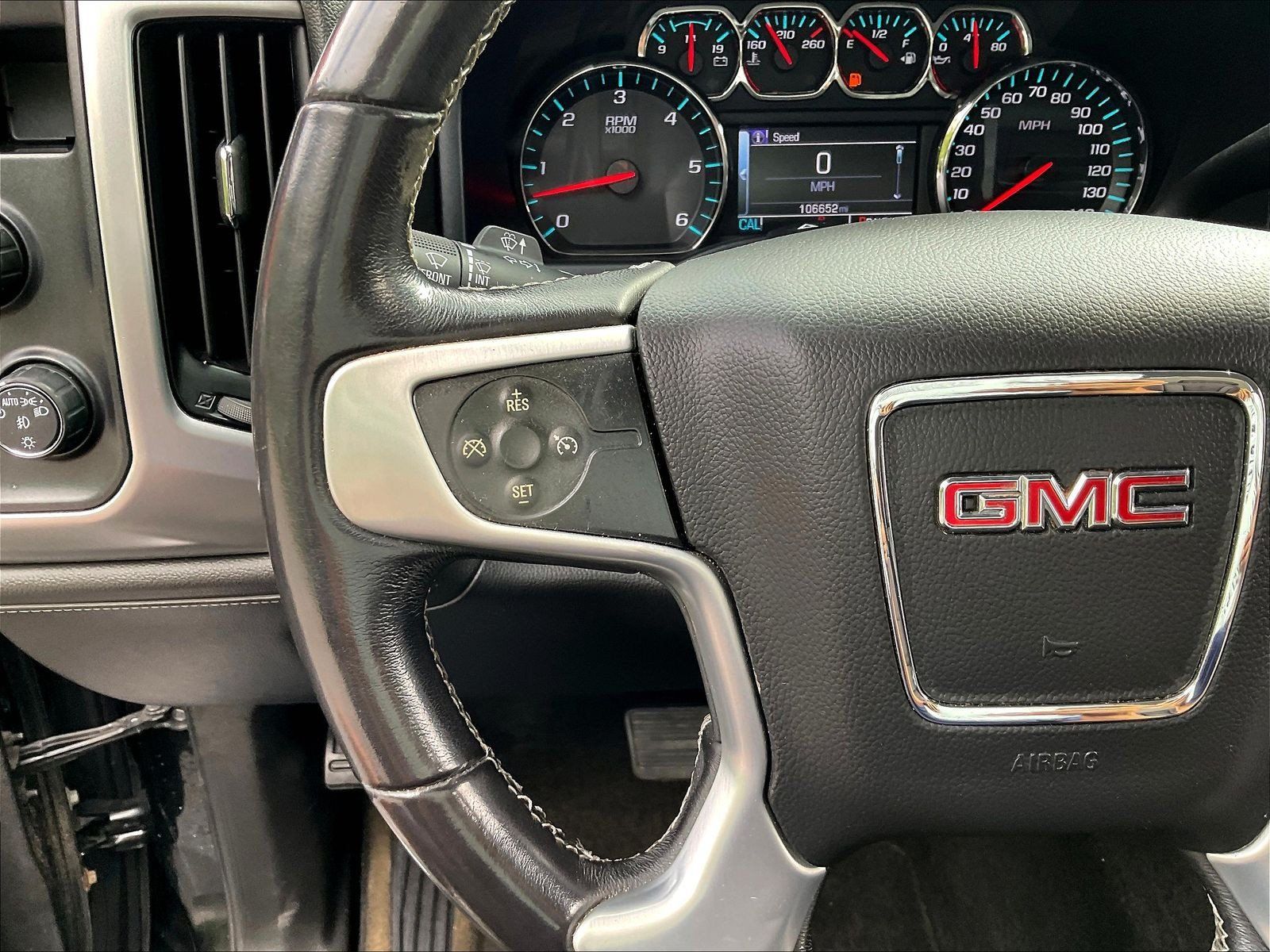 Used 2018 GMC Sierra 1500 SLE w/ SLE Value Package AWD/4WD image 12