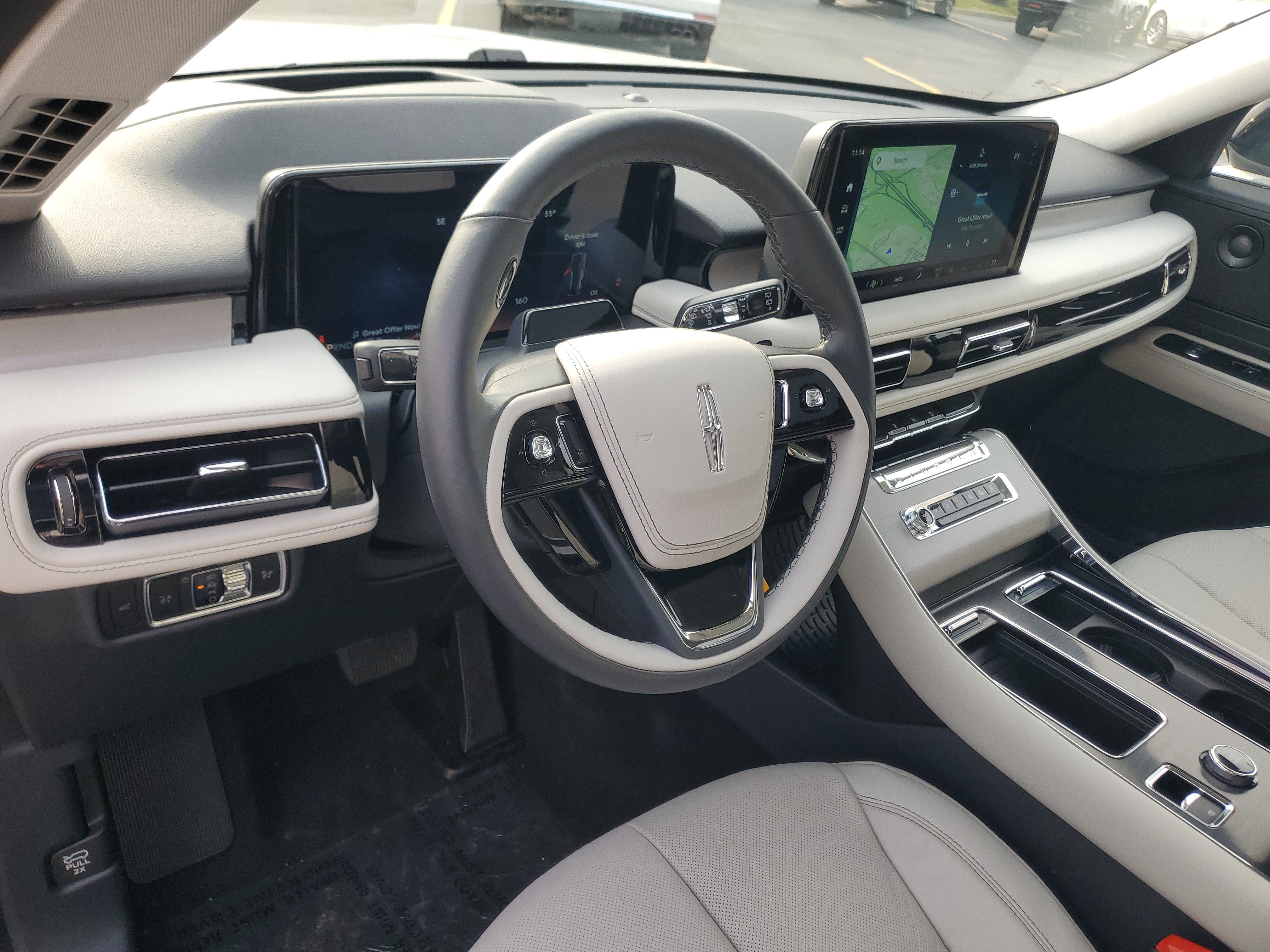 New 2027 Lincoln Aviator Reserve w/ Jet Appearance Package AWD/4WD image 12